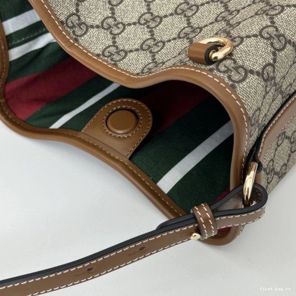 First bag ru GG bag Emblem Gucci bucket mini 0714